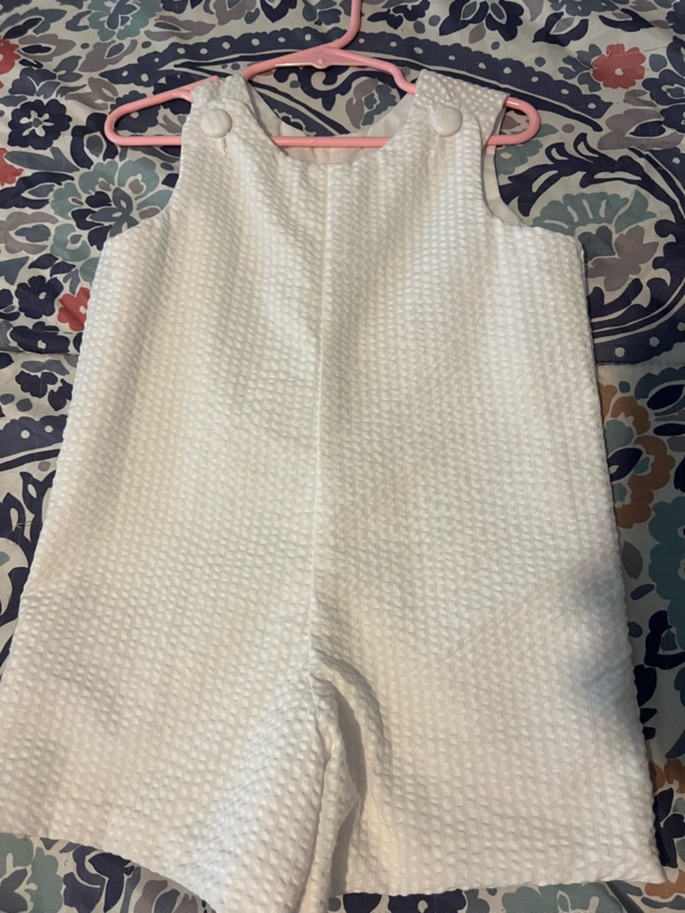 Classic White Seersucker Boy’s Shortall in 12m! Would be perfect for beach pics!